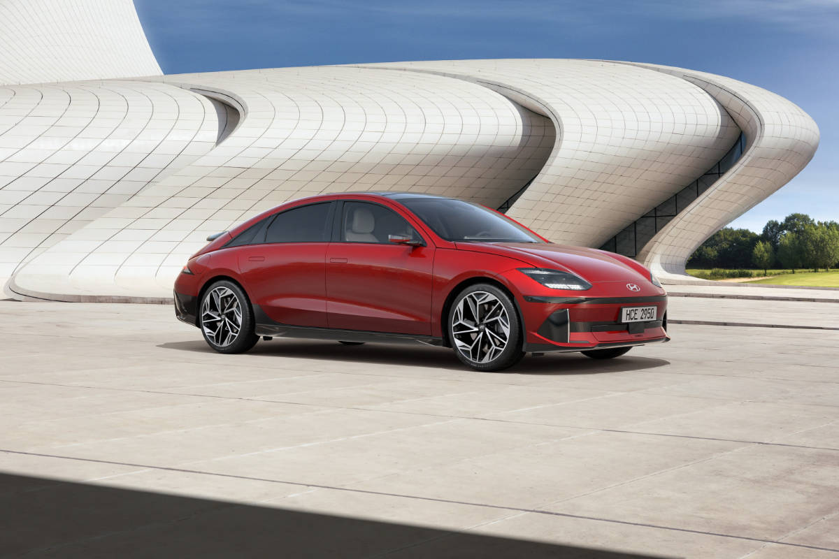 Ultimate Red Metallic