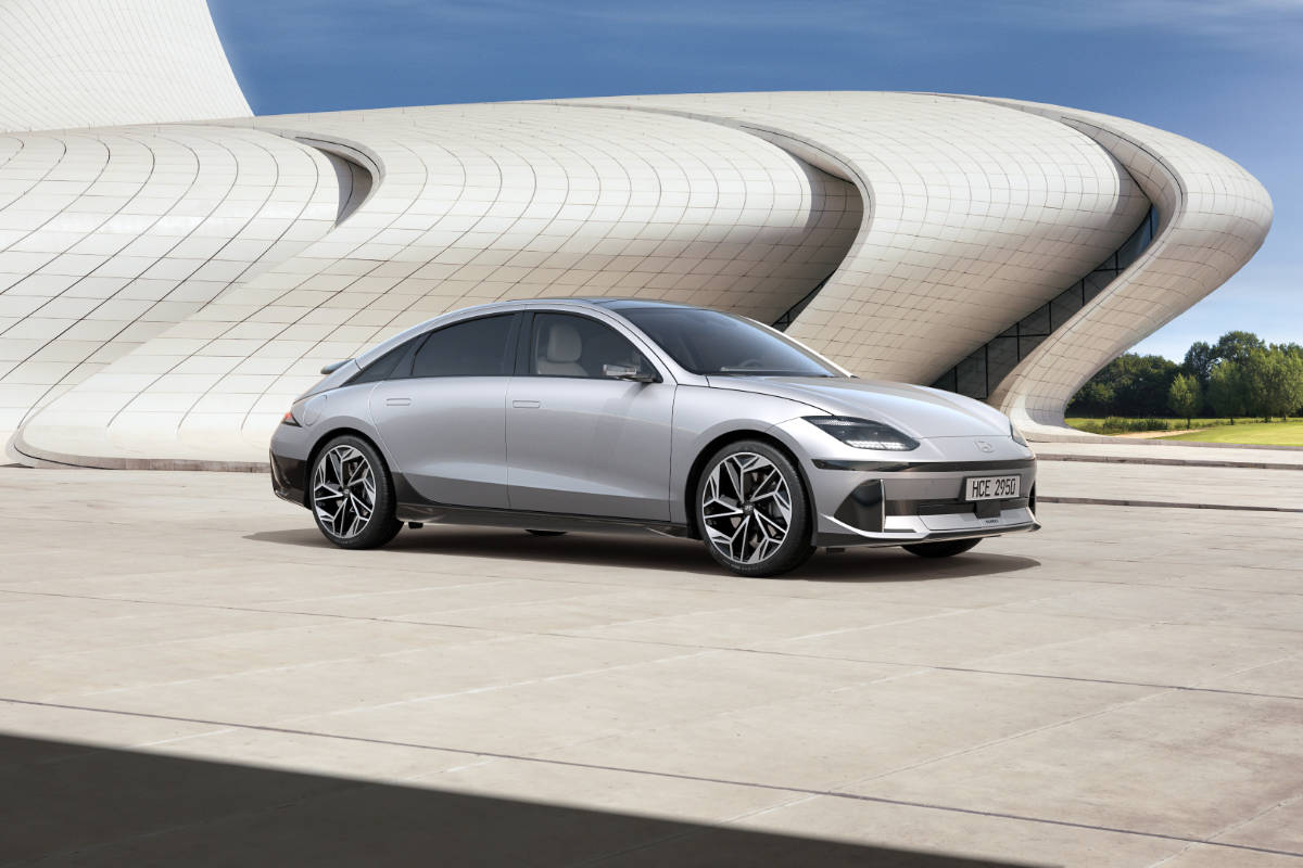 Curated Silver Metallic