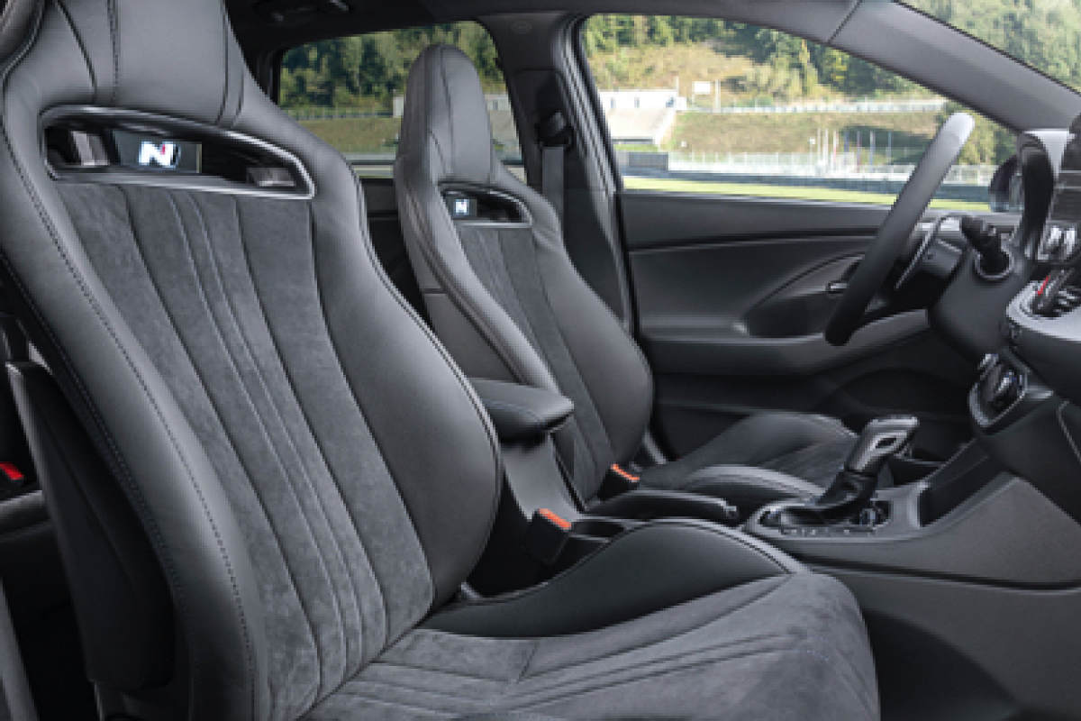 Hyundai KONA N Sitze