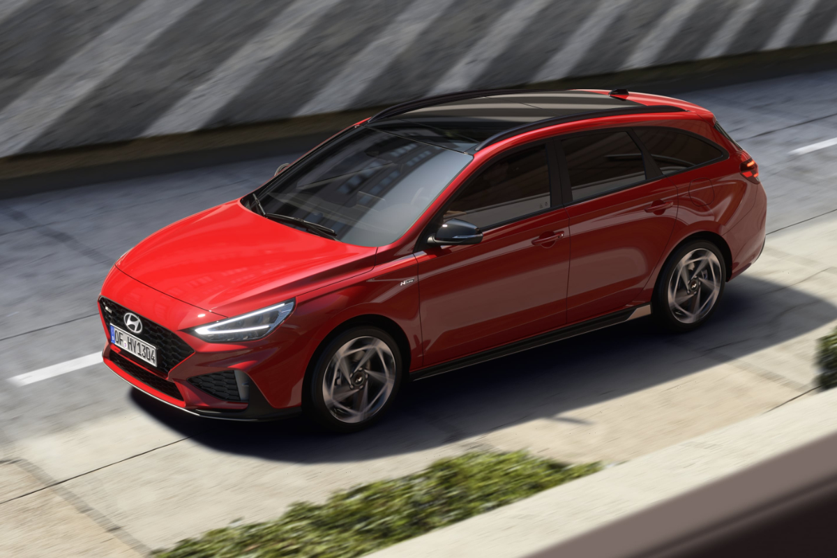 Rote Hyundai i30 Kombi